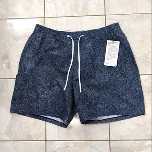 (NEW) Lululemon Men's Channel Cross Short 7" size XL